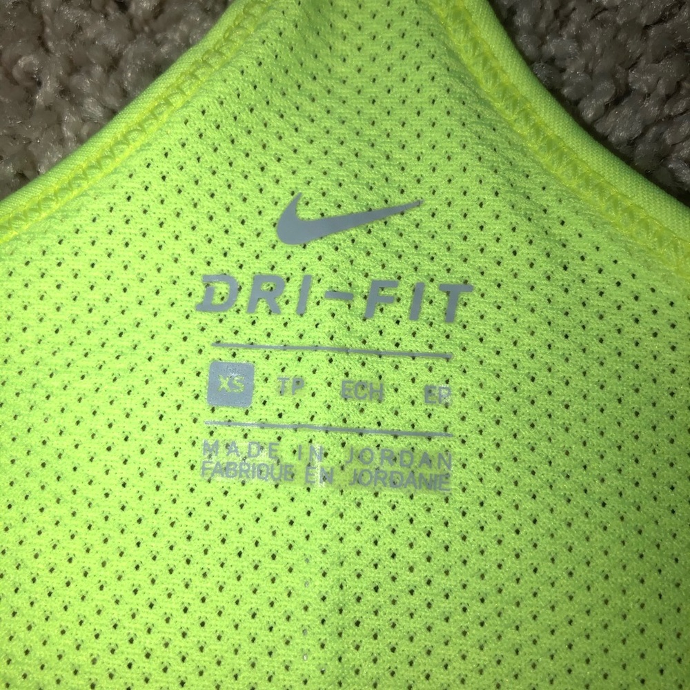 Nike Dri-Fit Razorback - Picture 3 of 3